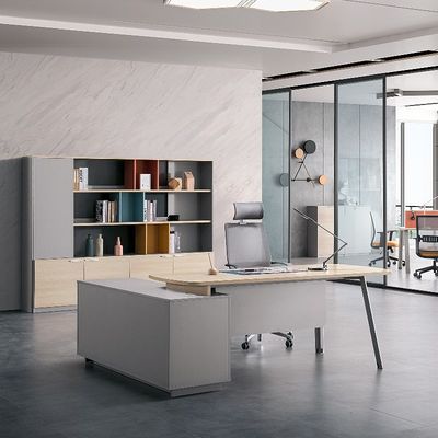 kopen Ondersteuning van aanpassing Praktisch en modern in lijn met de ergonomie Personeel Uitvoerend Moderne kantoor Werkstation Bureaublad online manufacture