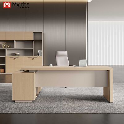 kopen Myidea Solid Wood L-vormige Executive Desk met onderkast en aluminium legering randbedekte voeten voor kantoorgebouwen online manufacture